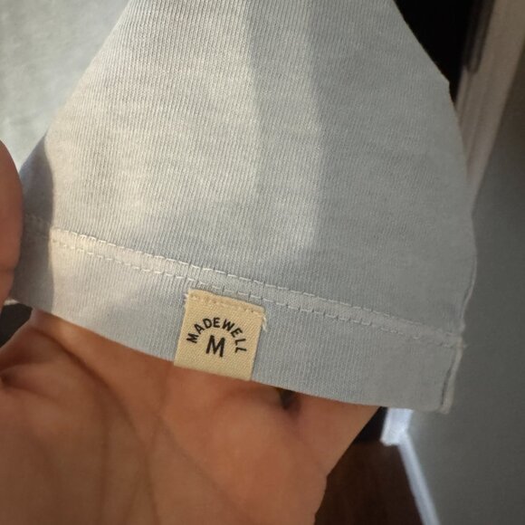 Madewell Men's Basic Vintage Wash Tshirt Light Blue Large - Picture 3 of 5